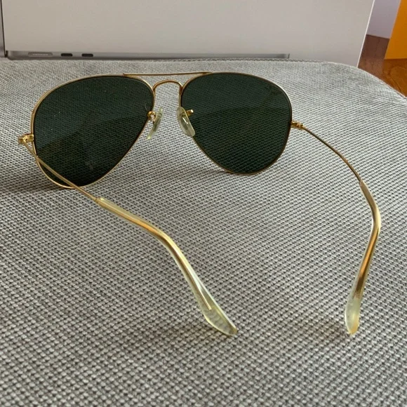 Vintage 1990s Ray Ban Aviator (Unisex) Sunglasses - Picture 2 of 8